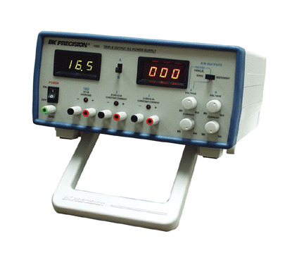 1652 - TRIPLE OUTPUT DIGITAL DISPLAY DC POWER SUPPLY